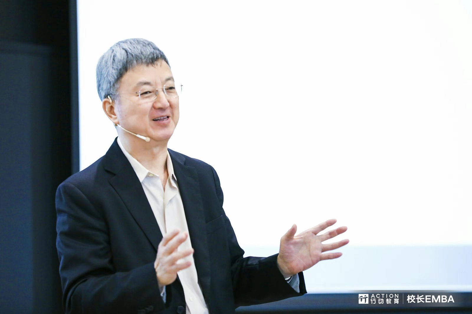 著名经济学家朱民，领衔演讲「第9届企业家校长节」