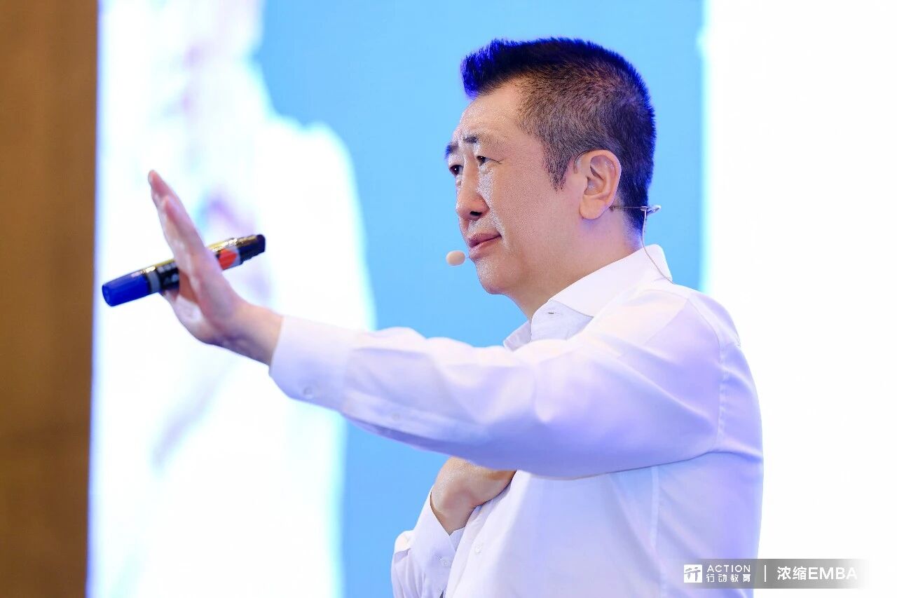 增长的前置条件：一群人，同心、同行、同频